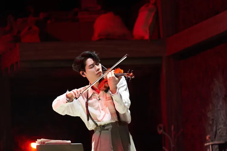 蔡旻佑甩壞唱演挑戰亦正亦邪角色。人見人愛娛樂提供