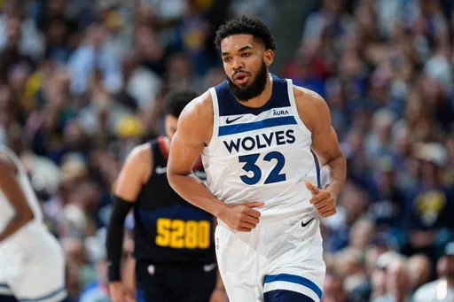NBA震撼彈!灰狼明星中鋒唐斯被交易到尼克 他本人都傻眼