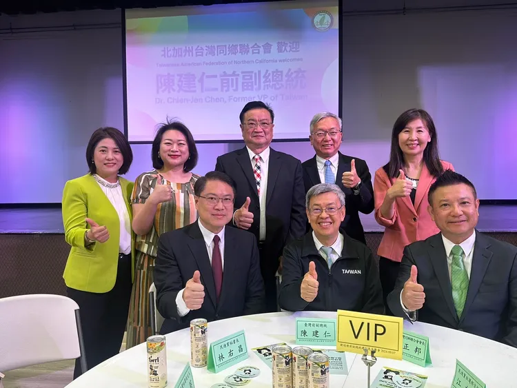 林右昌出席前副總統陳建仁的演講。民進黨提供