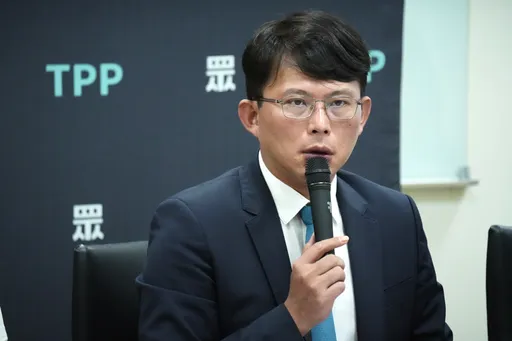 總預算卡關「辣個男人」願出手協調 黃國昌:歡迎卓榮泰率部會首長拜會