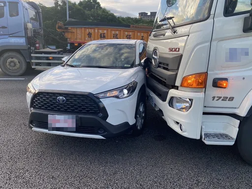 危險片|國道惡意逼車釀事故 祭重罰!駕駛最重噴3.6萬、吊銷駕照再扣車牌