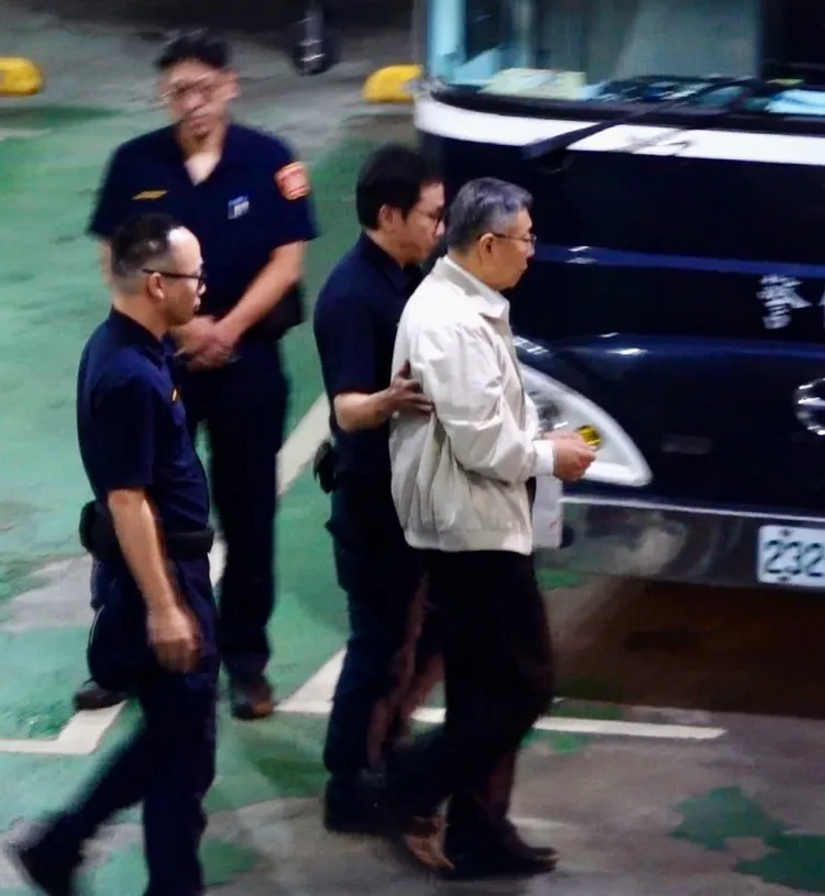 柯文哲被送往土城台北看守所。莊宗達攝