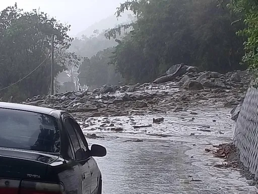 雨彈炸裂!台鐵與蘇花公路雙雙癱瘓 土石流狂瀉花蓮交通全斷