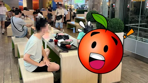 購物美食街男赤腳抬上椅「一邊抖一邊摳」!目擊者:超噁