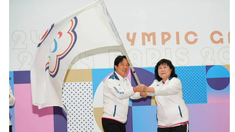 代表隊返台時，中市、新北、高市都派員接機，獨缺南市，行政院設宴慶功，出席的賴清德總統成另類「台南代表」。取自體育署