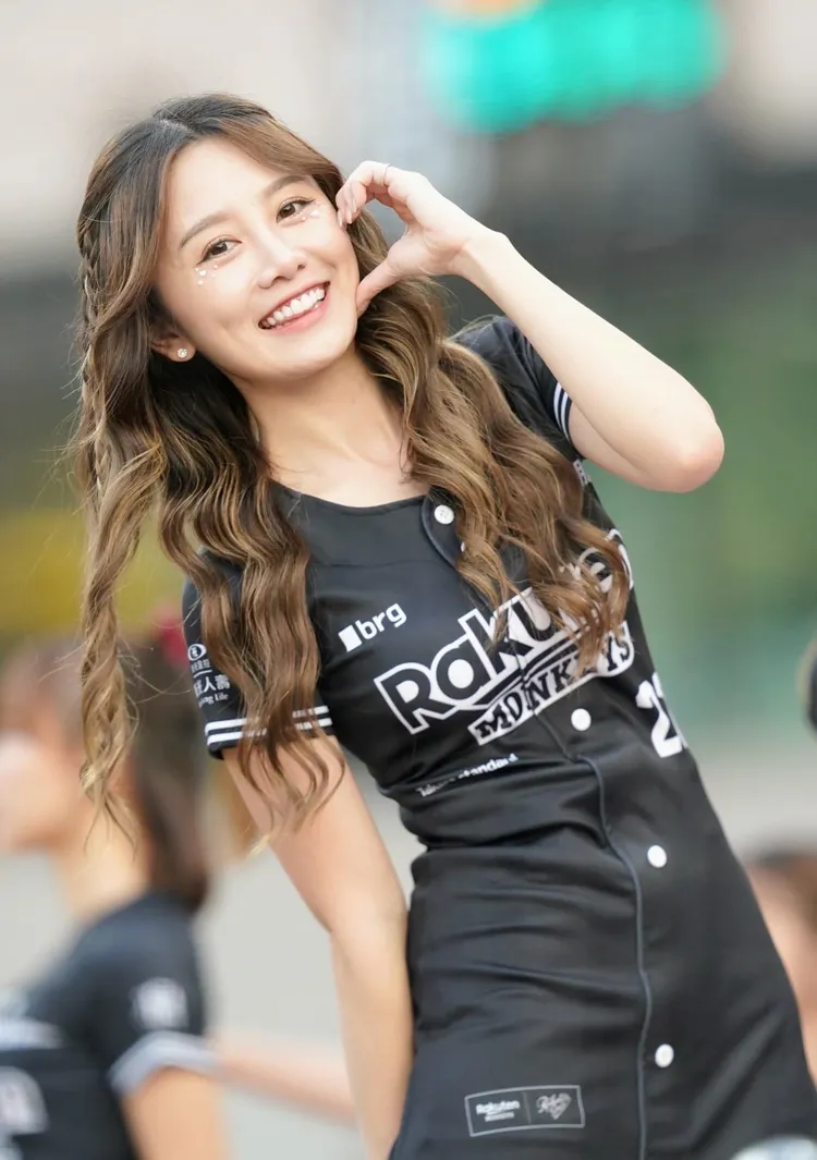 若潼接不同任務，希望能迎接不同挑戰。樂天桃猿提供