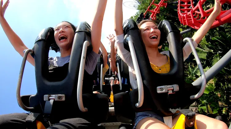 麗寶跨年住房專案均探索世界門票、摩天輪搭乘券。麗寶提供