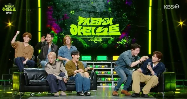 P.O（右二）節目上預告Block B明年回歸，隊長ZICO不知情只能傻笑。翻攝KBS