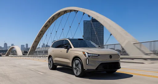 Volvo:新款純電SUV搭載NVIDIA DRIVE Thor 採NVIDIA DGX系統進行AI訓練