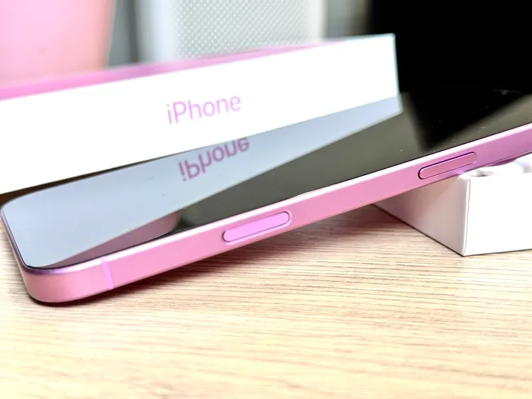 引入iPhone 15 Pro獨有的動作按鈕。趙筱文 攝