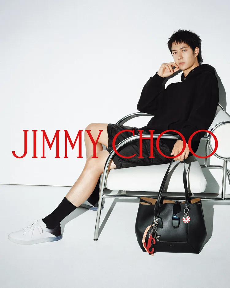 王一博演繹JIMMY CHOO 2024年秋季系列。品牌提供