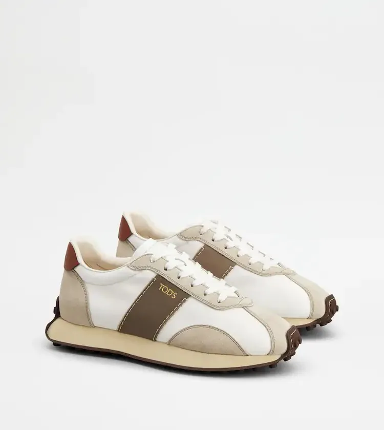 Vintage休閒鞋，3萬2100元。品牌提供