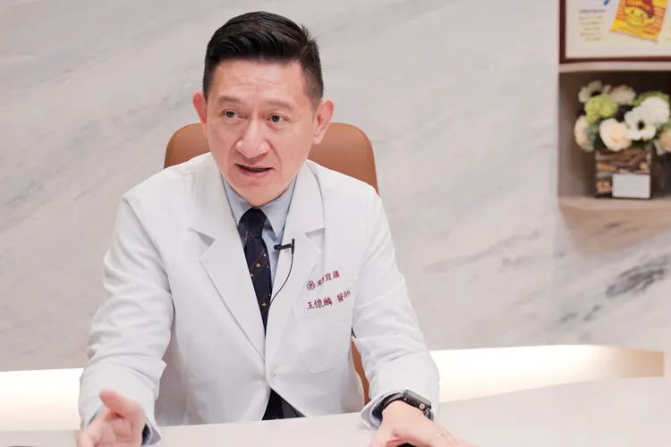 王懷麟醫師說，台灣生殖醫學有3大優勢，已幫助許多國內外生育困難的個案。禾馨宜蘊提供