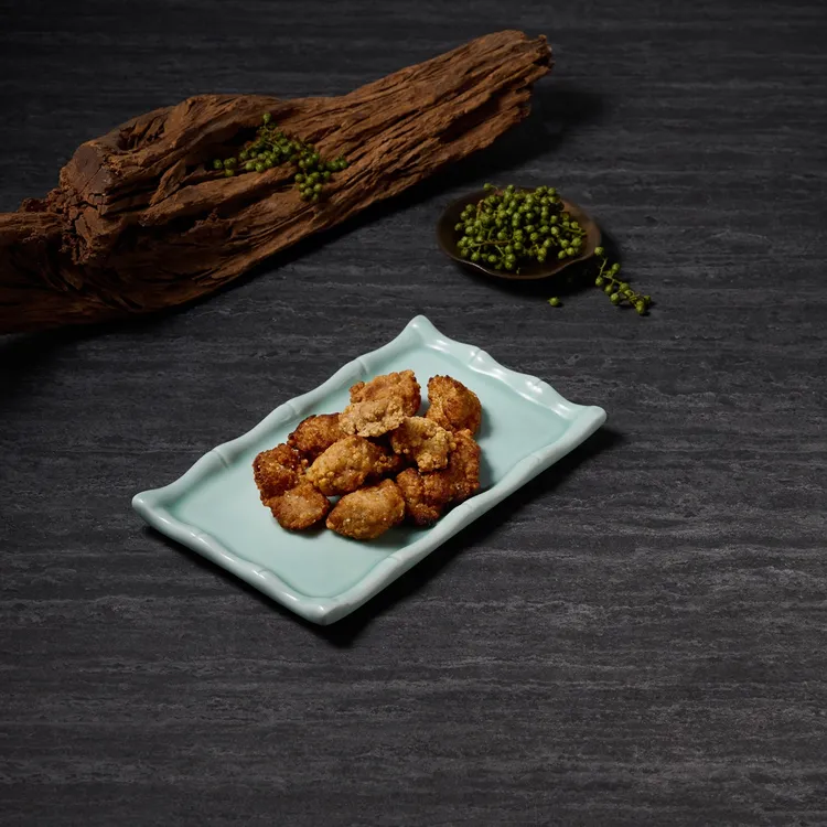 即日起新加入青花驕Line官方帳號好友，即贈「多肉排骨酥」1份。業者提供