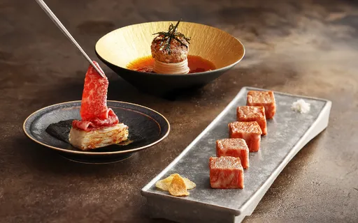松葉蟹配日澳和牛!阪前9/5推金秋套餐 青花驕日光雙人套餐1199元
