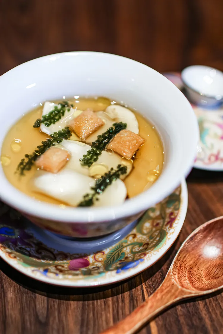 新加坡Labyrinth餐廳經典菜色BKT Chawanmushi 。業者提供