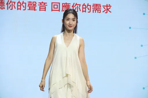 林依晨「成都人」風波後首露面 女兒上幼兒園第5天哭說不想上學