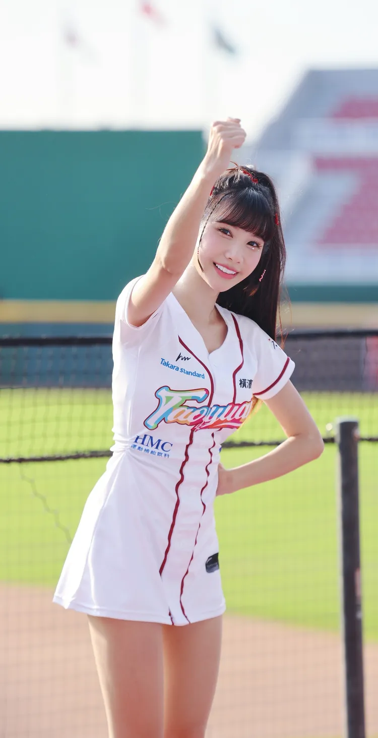 筠熹在球場應援。筠熹/時代創藝