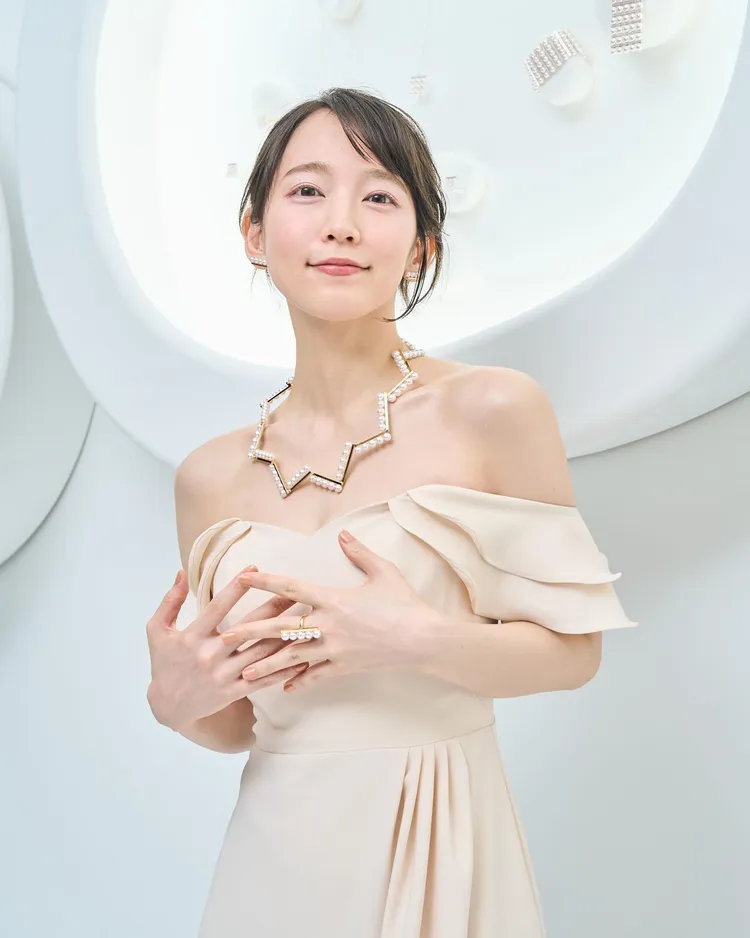 吉岡里帆3連霸「日本男性最想交往的女星」票選。翻攝riho_yoshioka IG