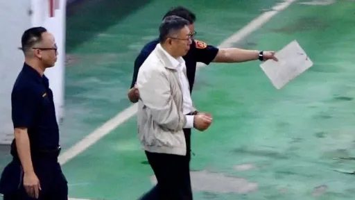 「這些人害了柯文哲」 王丹:他常不知道自己說的話做的事不應當