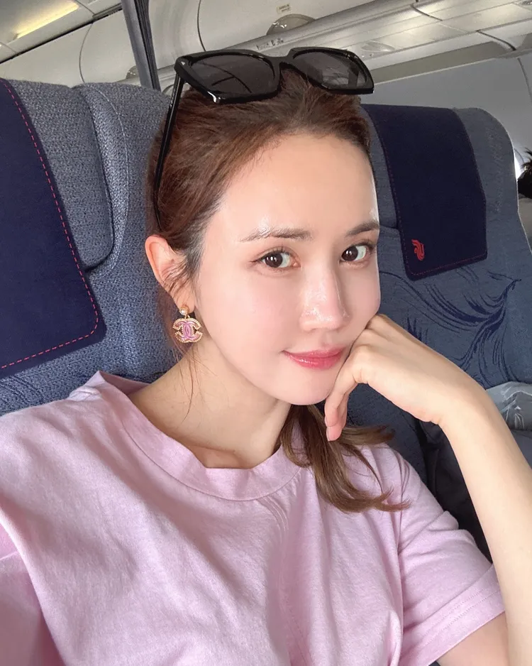 李多海曾被熱議整形話題。翻攝leedahey4eva IG