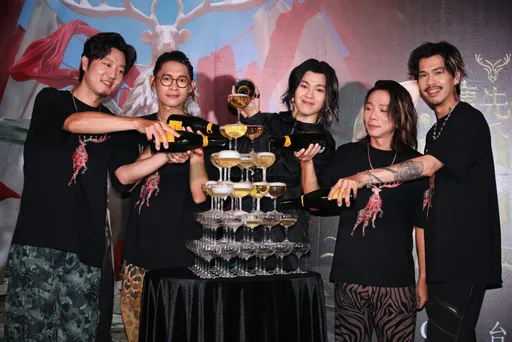 「麋先生」好消息不藏了！曝明年3月高雄辦喜事　盼萬人集氣助阿嬤恢復健康