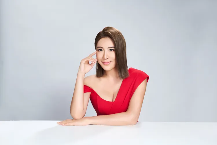 小禎擔任京城之霜品牌代言人。品牌提供