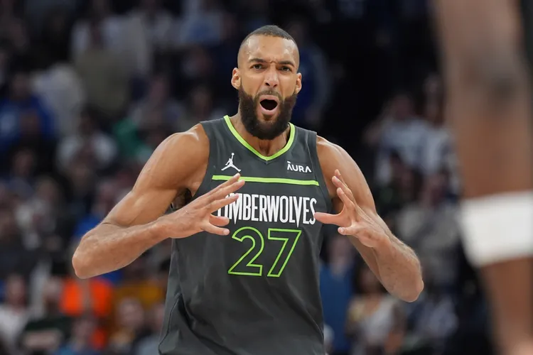 高貝爾(圖)被歐尼爾批評是NBA最爛球員。美聯社