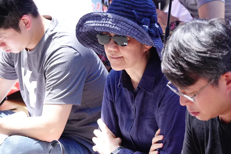 柯文哲的妹妹柯美蘭也現身在抗議人群中。記者莊宗達攝