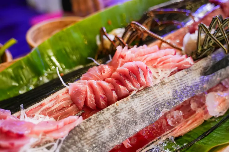 現切現食的芭蕉旗魚生魚片。田欣雲攝影