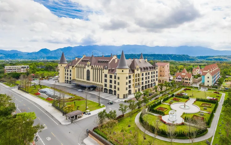 擁有台版迪士尼城堡之稱的「瑞穗天合國際觀光酒店」。業者提供