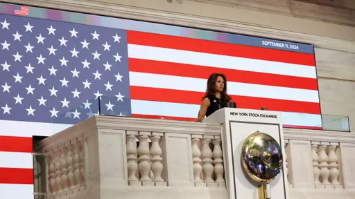 美國零售銷售數據助攻　美股開盤上漲