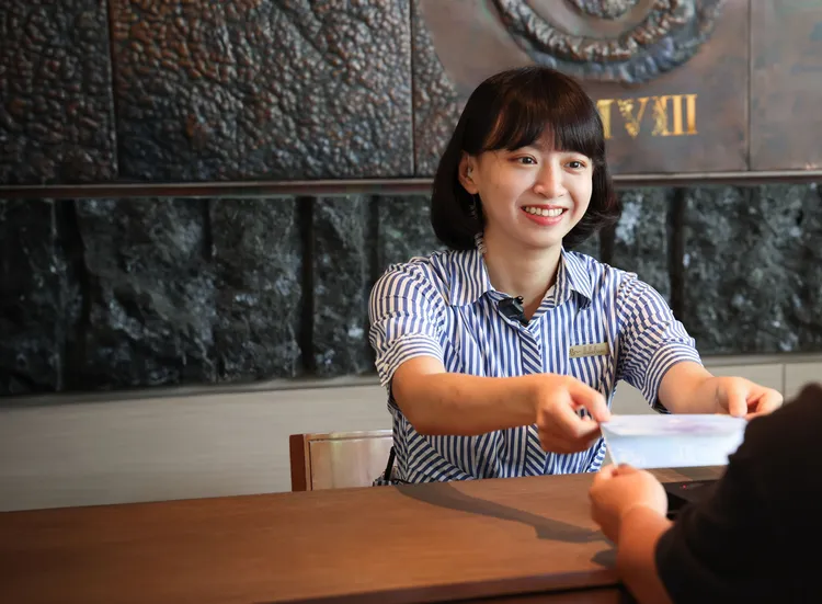 因應疫情以來工作型態轉變，以及新世代員工對生活平衡的需求等因素，雲品實施6個月試行週休三日。雲朗觀光提供