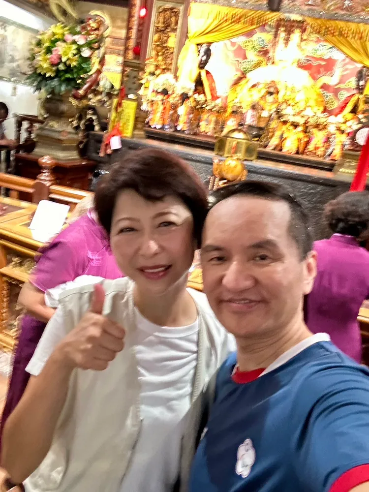 立委陳亭妃、愛爾麗總裁常如山有始有終，鎮南媽起駕當天、回鑾安座都參與。讀者提供