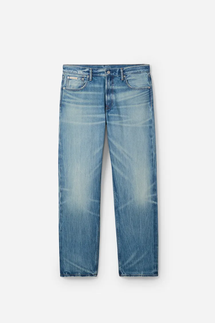 Calvin Klein 90s直筒牛仔褲，7980元。品牌提供