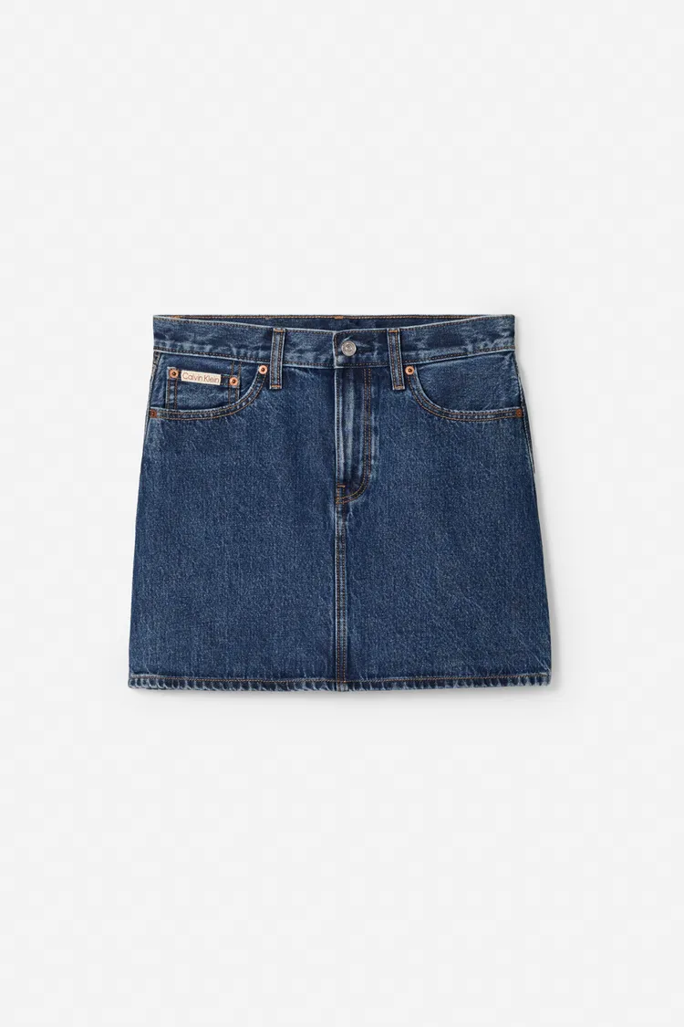 Calvin Klein高腰丹寧短裙，3780元。品牌提供