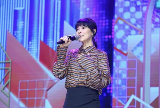 曹雅雯才因厭食症暴瘦!啞嗓一首歌唱不完 新加坡演唱會無預警取消