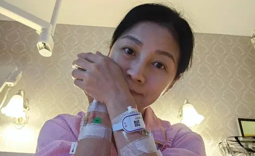 惊!59岁方文琳证实罹患食道癌 女儿暴哭
