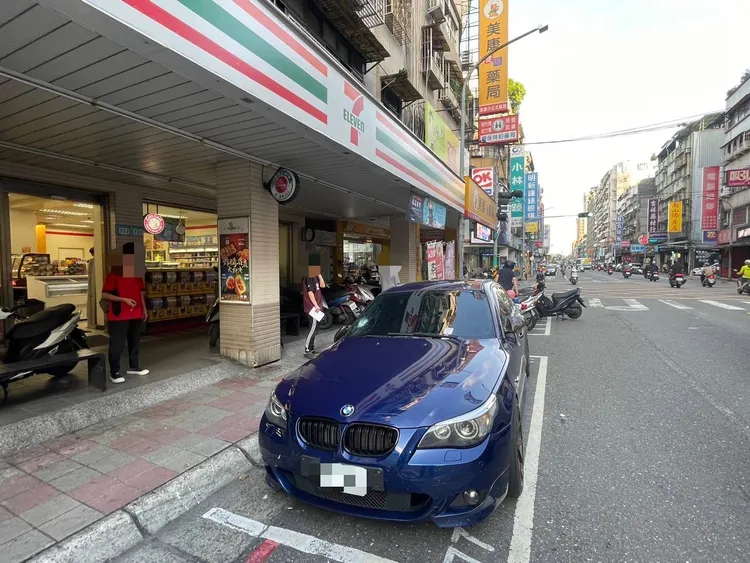 陳男的BMW。警方提供