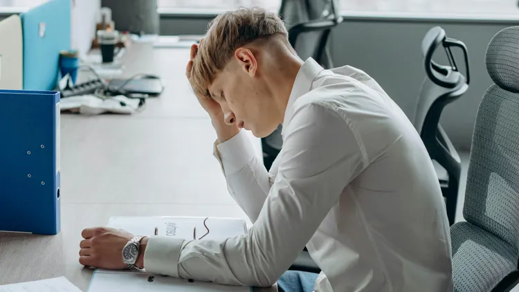 南部公司應徵「行政會計美編人員」職缺、月薪5萬，結果遭網友吐槽。示意圖擷取自Pexels