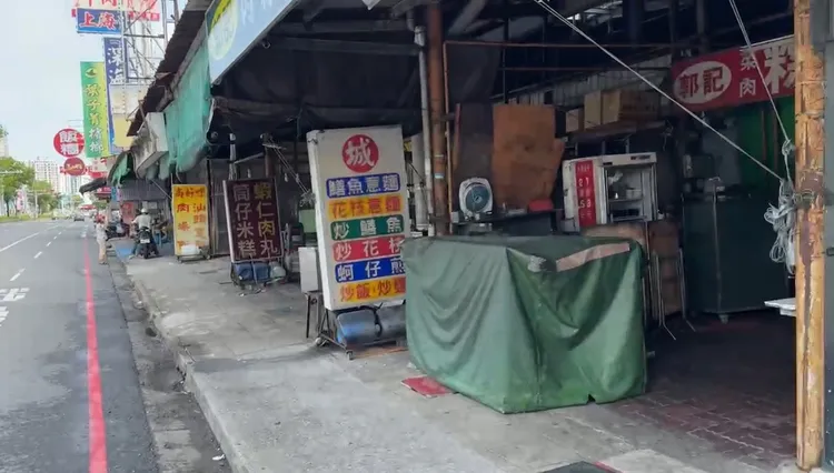 這家粽子店從下午賣到隔天早上，凌晨到清晨時間生意很好。民眾提供