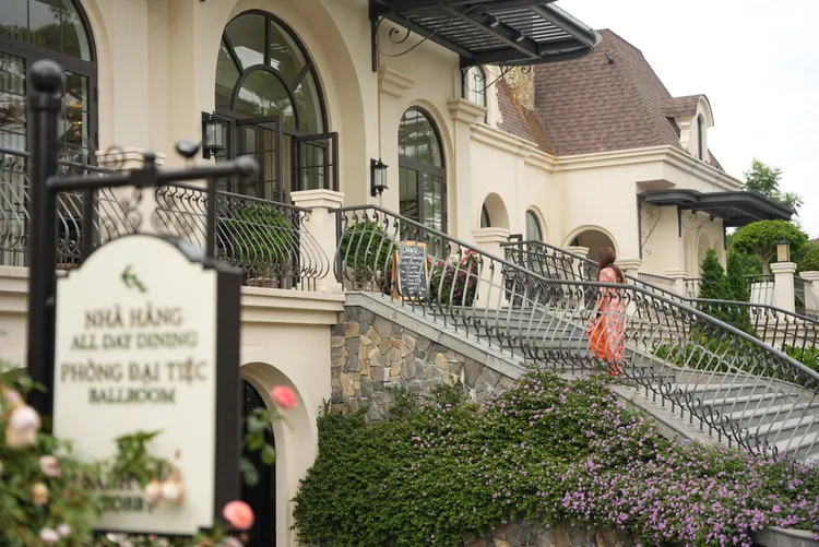 大叻有不少法國殖民時期留下的建築，被改裝為度假飯店。S.H.攝