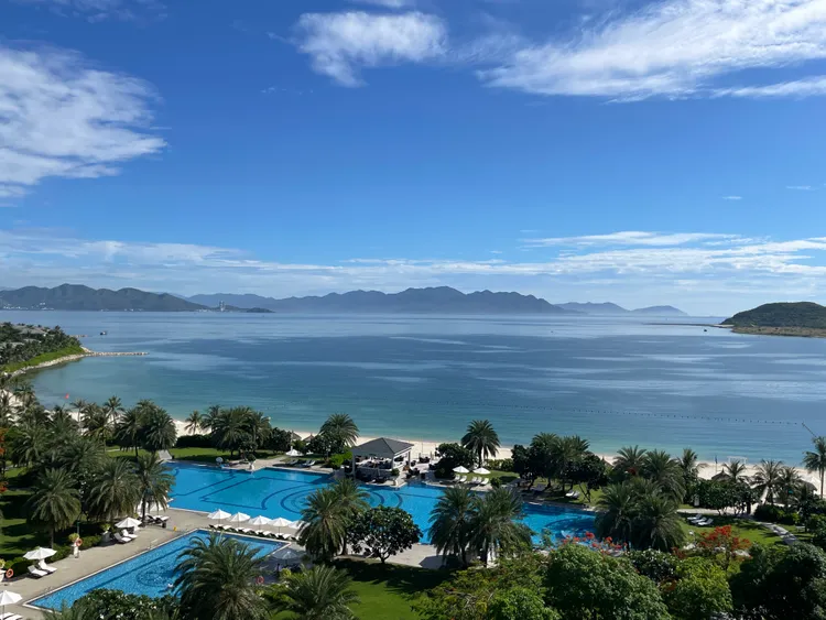 珍珠島上擁有3間各具特色的度假村、飯店，圖為萬豪度假酒店。S.H.攝