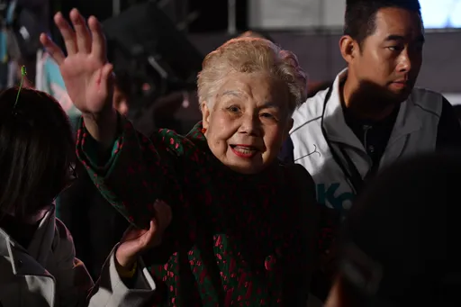 柯文哲遭押 柯媽「心情很不平」!柯爸住院中雙重打擊