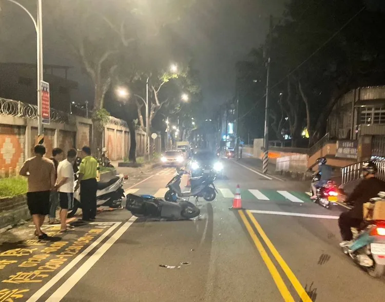 車禍現場。八德警分局提供