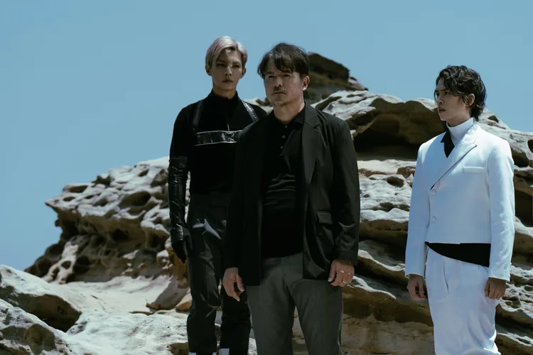 李銘順（中）透露想嘗試扮演「量子AI」。左為炎亞綸、右為石知田。金禾創意提供