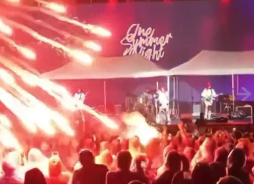 慘！音樂節放煙火直衝射觀眾　恐怖畫面造成17人燒傷送醫