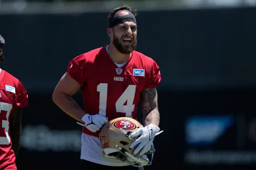 NFL球員遭搶還被槍擊！詹姆士回應好友轉發的新聞　下班後就回家