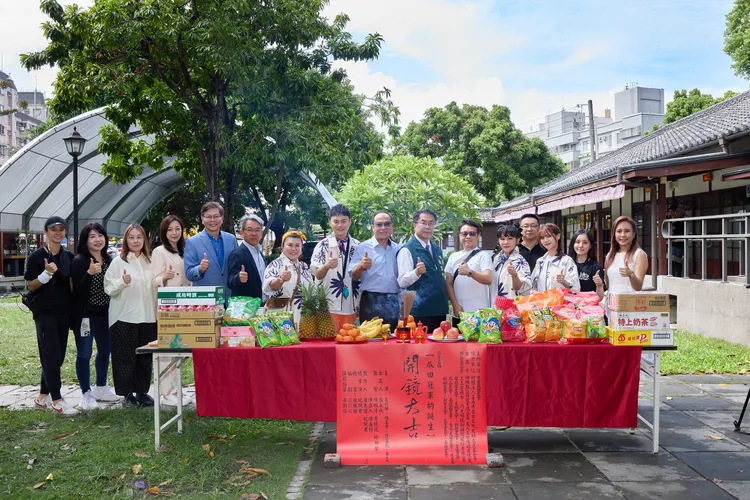 《瓜田冠軍的誕生》開鏡。三立提供