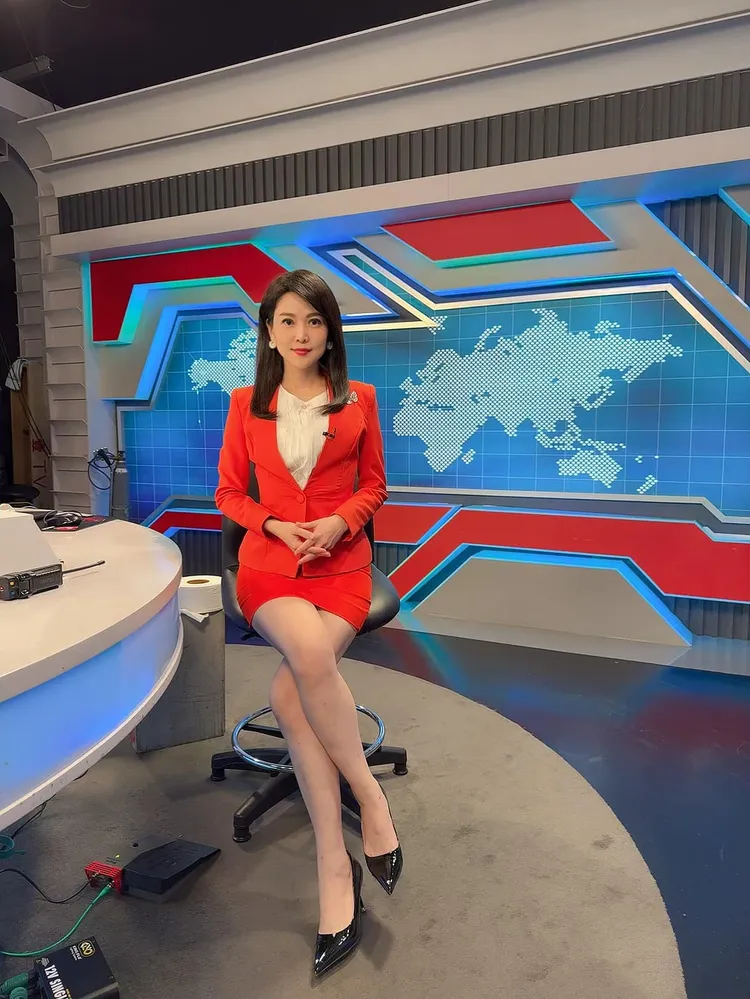 田燕呢上班PO美照簽到。翻攝田燕呢臉書